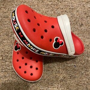 Disney Parks X  Minnie Mouse III Red Band Slip On‎ Crocs